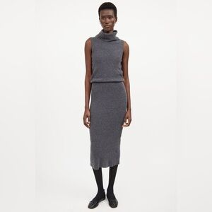 Alice + Olivia Employed Dark Grey Wool Knit Ribbed Sweater Dress Size S